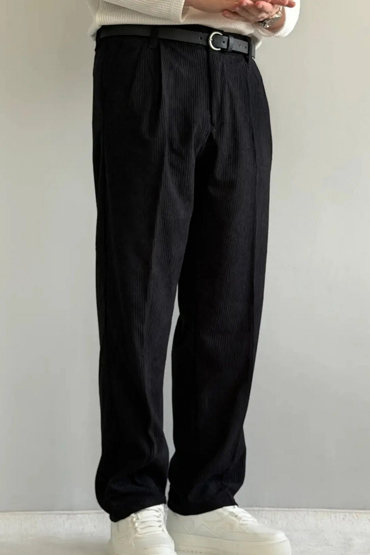 Pantalone TMNAW26PL00022 - crna [djesi-src-feeacc108bc0166dcb075f62238cea998e30c8f19b974a5def1807c662932264]