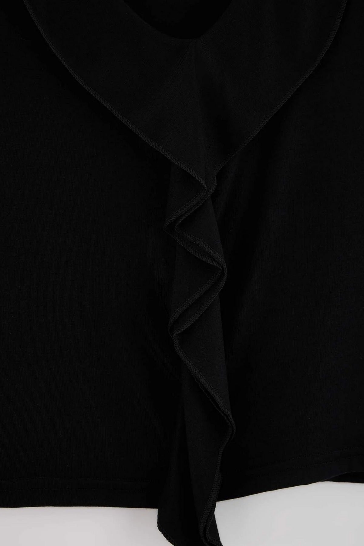 Bluza TBBAW27AF00022 - crna [djesi-src-59beeb61c6b1d4afd6adabcdf30b784bcf461dea8b8f0816c7ba2b006fa5b271]