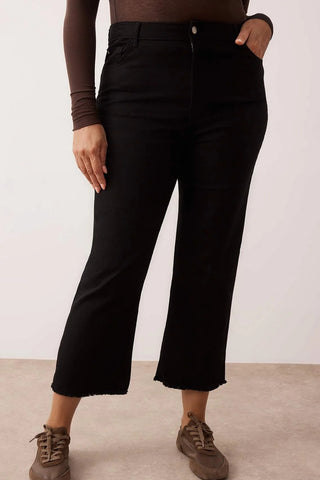 Jeans TBBSS23AR00014 - crna [djesi-src-a8e36d932b400752e9ff14c6dc009d565103e632bfc9d292ed2d094c3e7158d5]