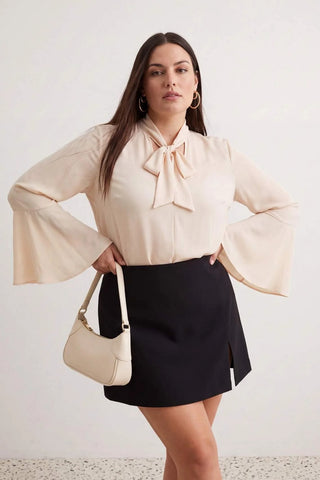 Bluza TBBAW27AF00015 - ekru [djesi-src-e560fd7b33bac33531543422a32c88e85e3b8df6cb355853459fcdf11e71a43a]