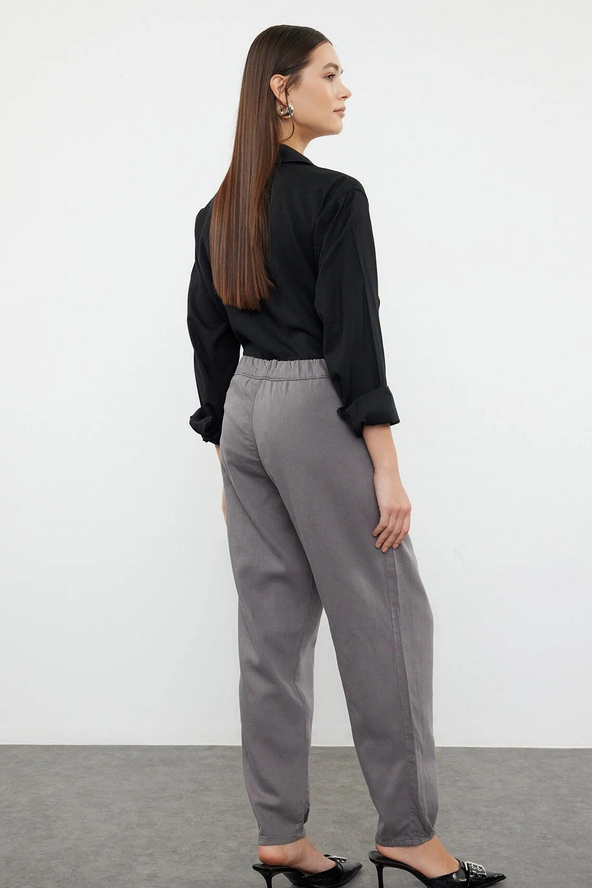 Jeans TWOAW25JE00002 - siva [djesi-src-51c3d9bdfc608a9d8136b5ab1a242a620ac7e18665ac7994ff38adbf45343d3f]