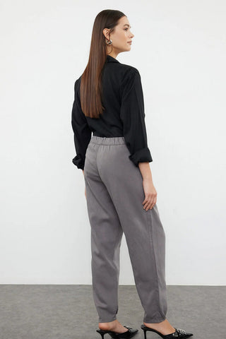 Jeans TWOAW25JE00002 - siva [djesi-src-51c3d9bdfc608a9d8136b5ab1a242a620ac7e18665ac7994ff38adbf45343d3f]