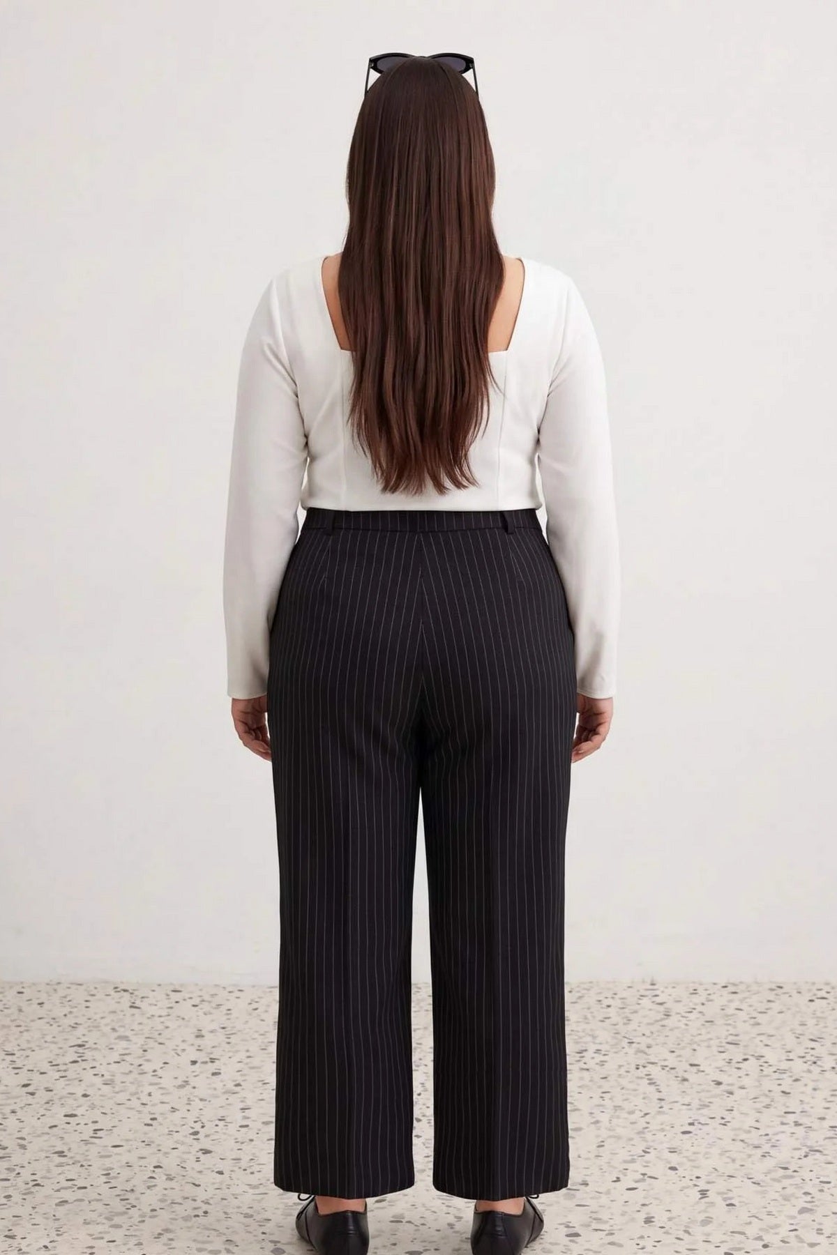 Pantalone TBBAW27AR00009 - crna [djesi-src-7eac5d023b27f854d6caedd34eddb05bff1b3e2b3d22dee377e8b07eb5bb22b4]