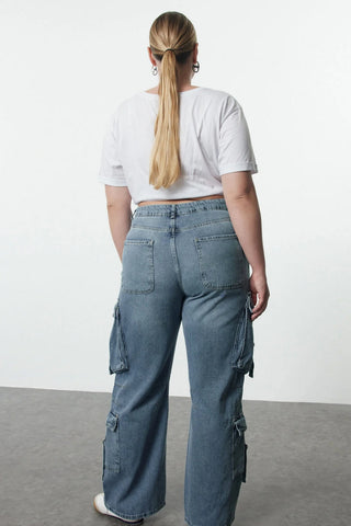 Jeans TBBSS24CJ00056 - plava [djesi-src-cbb3a6328cafa4b5794f20f89be1fc85e5dc856f264e2fba1ed41a09f39fd241]