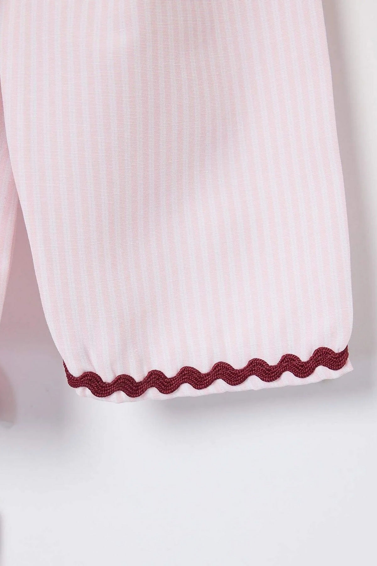 Pidžame TKDAW27PT00052 - roze [djesi-src-f6d17cb8145a162ae81e0e2355ba69951b0b75559ab14419fef3abd75998a666]