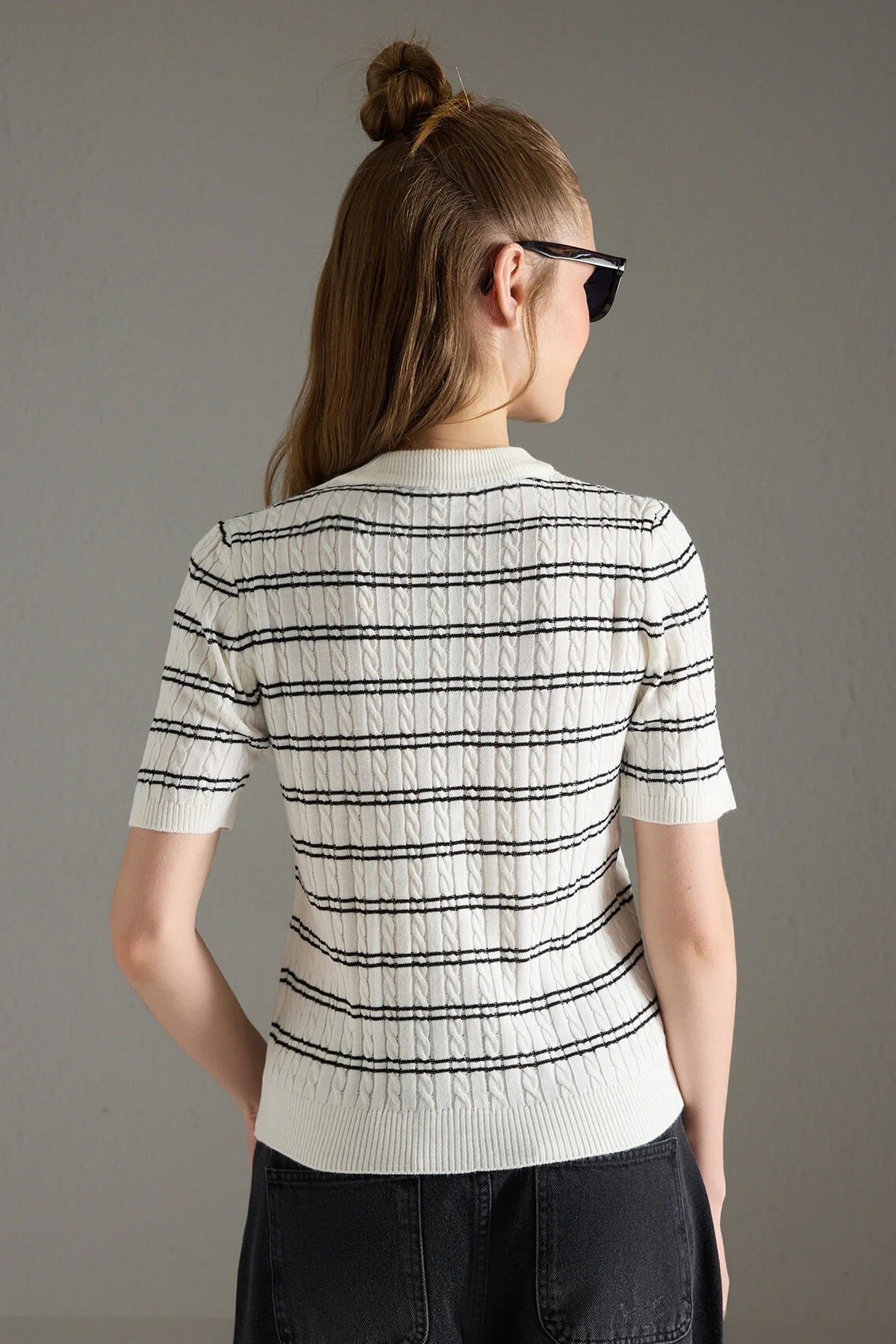 Bluze TWOSS25BZ00534 - ekru [djesi-src-1b558f5a6e324946d4175b39bd4dc56f31f06bef544e29f76585503197a49115]