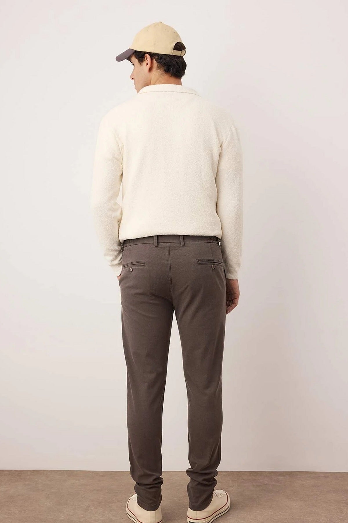 Pantalone TMNAW26PL00007 - braon [djesi-src-789f53a482f46991fac77e3ddb26acc38a5d1075af44ad41d06265cc13b22eaa]