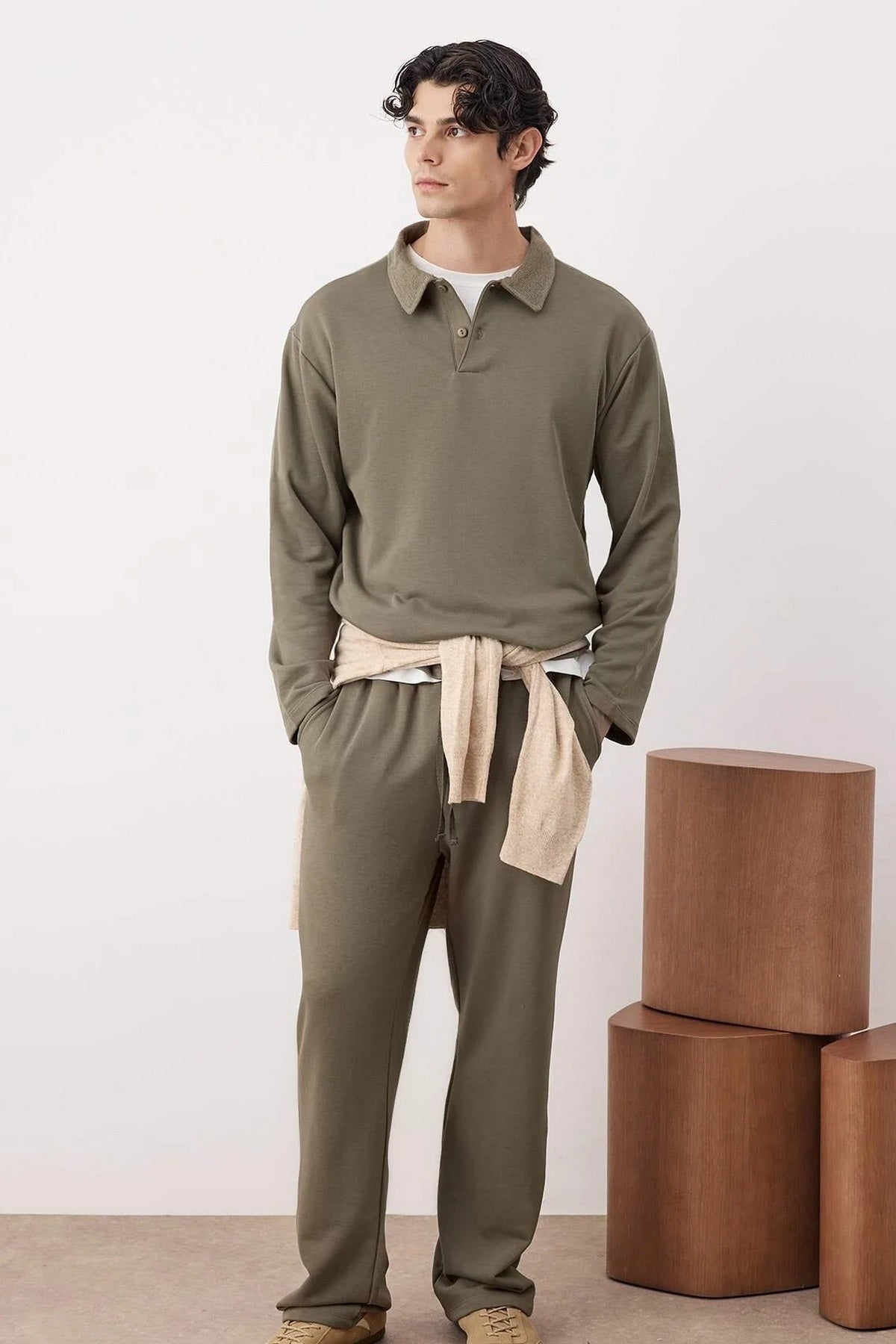 Trenerka TMNAW26EM00000 - khaki [djesi-src-ca98017f022976818709428561bfbbf37f77189703b4823dedb155979ba5606c]