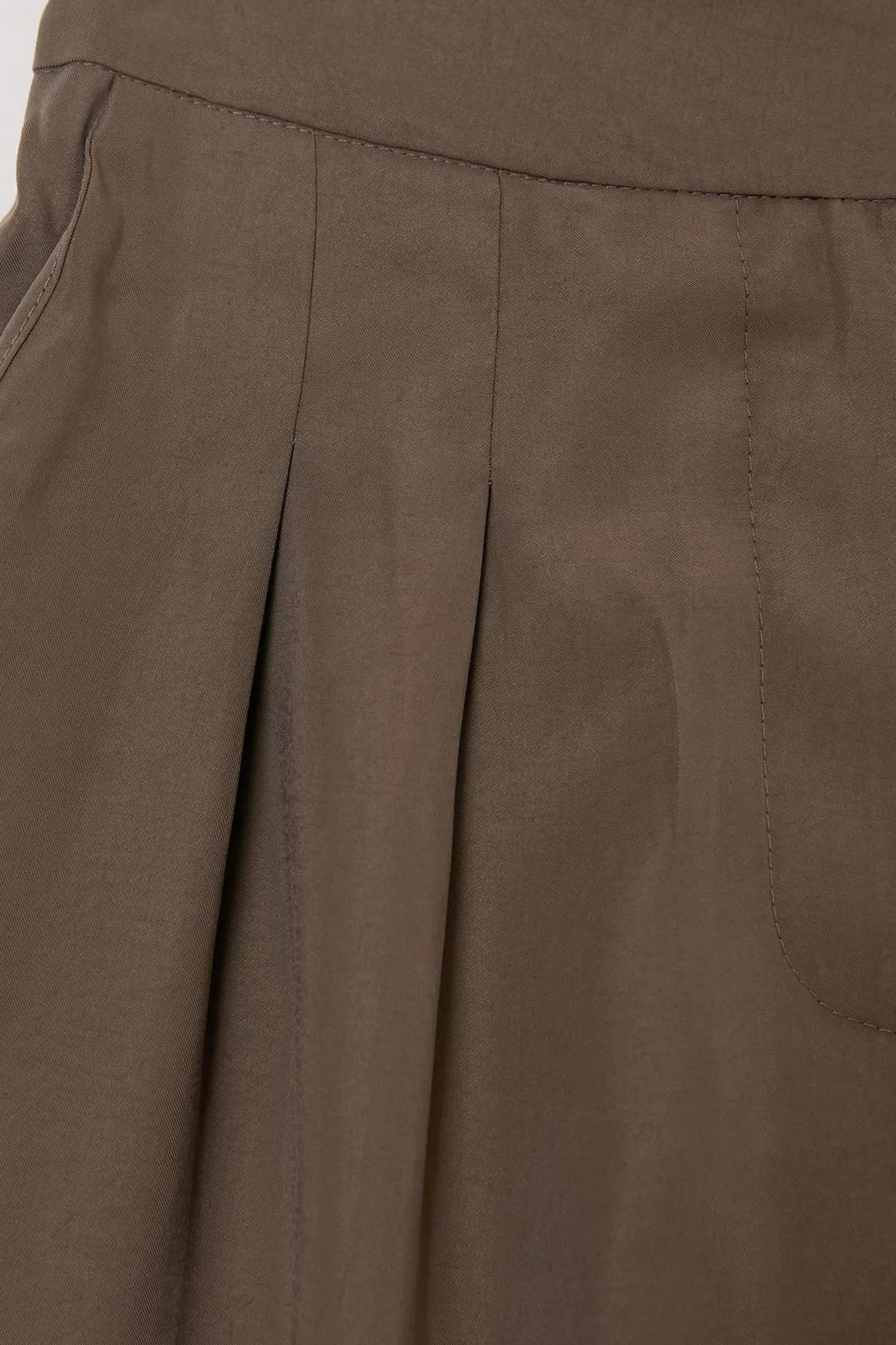 Šorts TDRSS26SR00018 - khaki [djesi-src-59650ed865b29f75f9c3ac410a343f9c0a5c0264778fb380c66233dd486f2872]