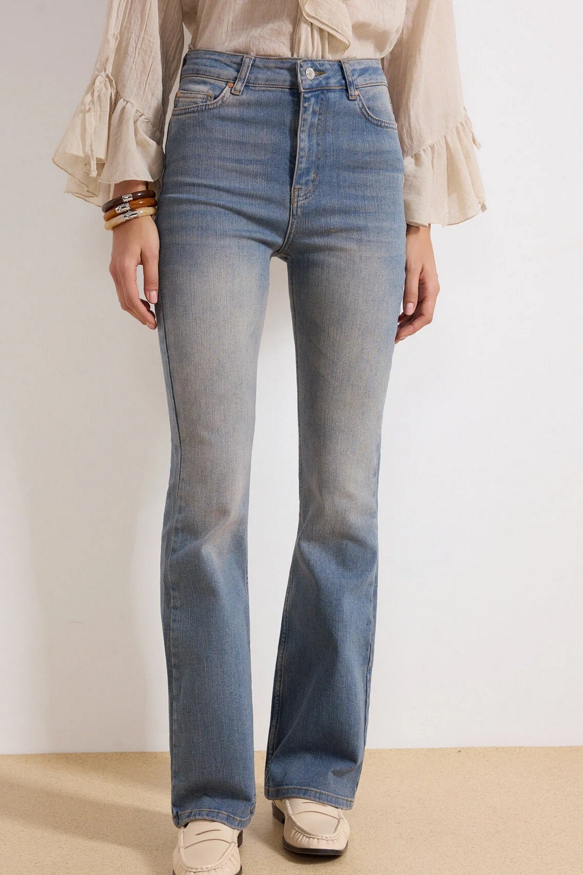 Jeans TWOAW25JE00096 - plava [djesi-src-8da7aed0b0419aab18ce97e1aece39e9e263ba21ce26712d054d15a010298f10]