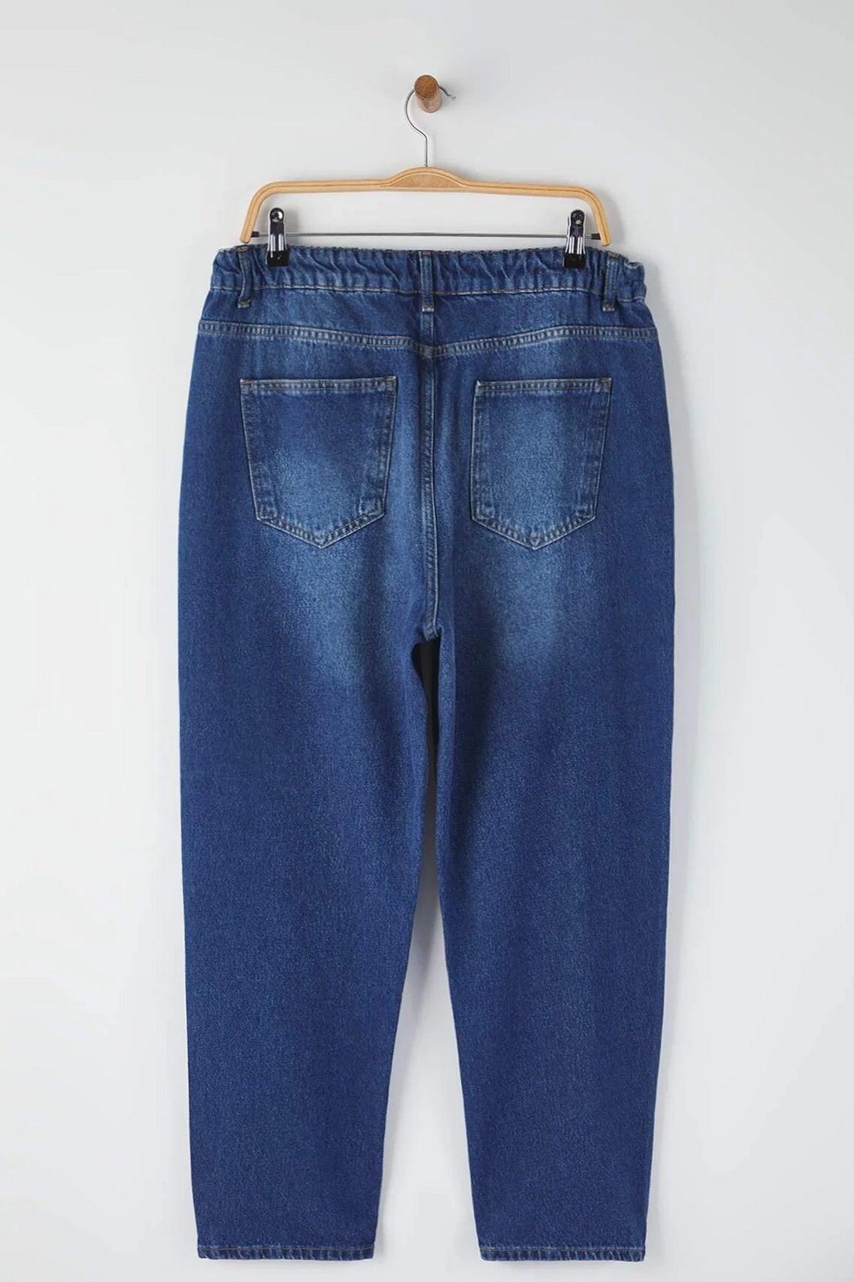 Jeans TBBAW24CJ00050 - plava [djesi-src-95244e69c931e32f93b8432f5ab60596151540abf9b5a313bdf9ed4f59d88f63]