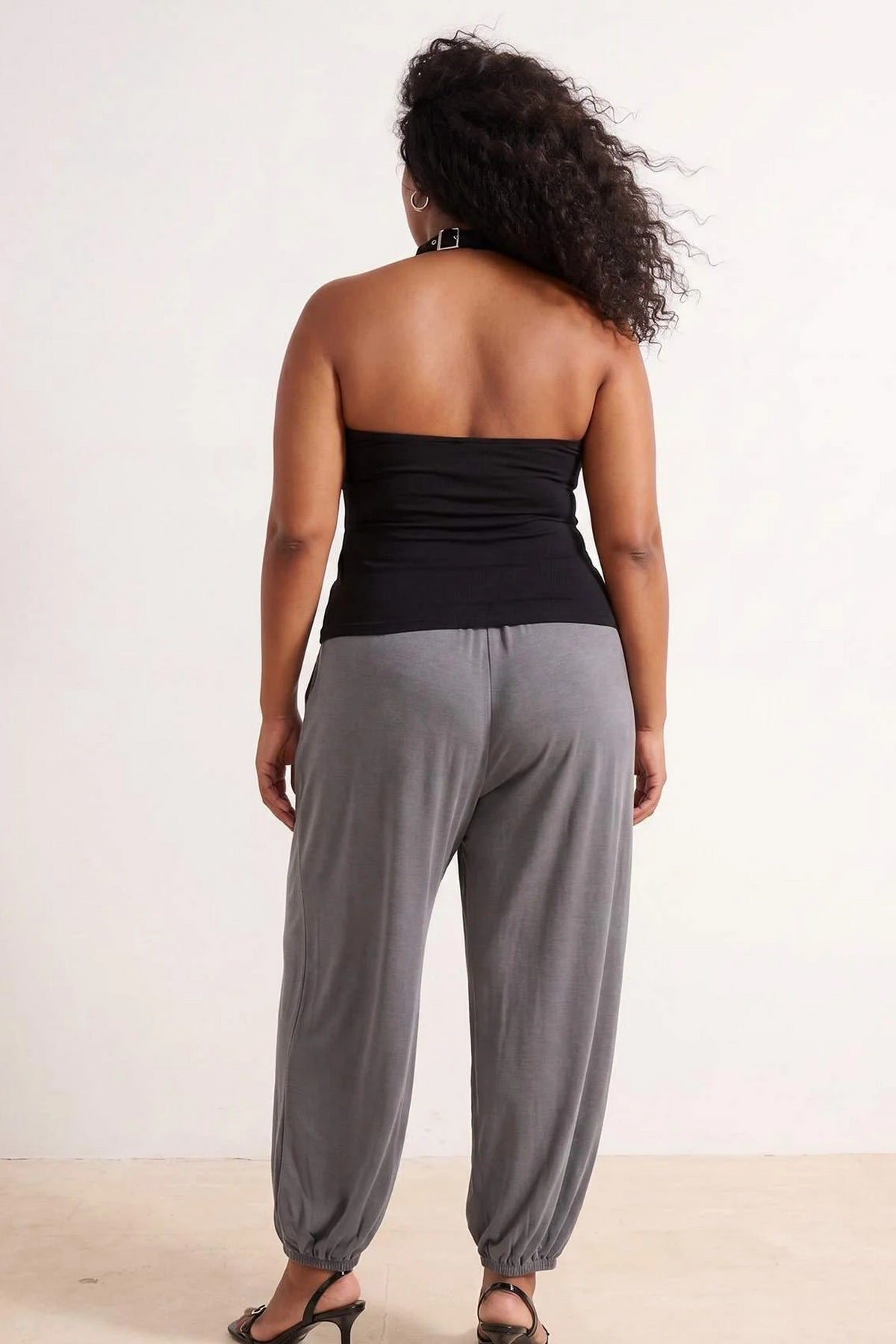 Pantalone TBBSS26AR00035 - siva [djesi-src-507c2b87e84903ff10c775a94c5fd3eabf5a028e910014147912fe3970870904]