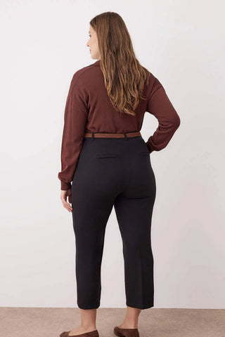 Pantalone TBBAW26AR00015 - crna [djesi-src-ac35823d9a8c39feea3b4b48ccdf3a81576cafc3cde394393a044d776b55932c]