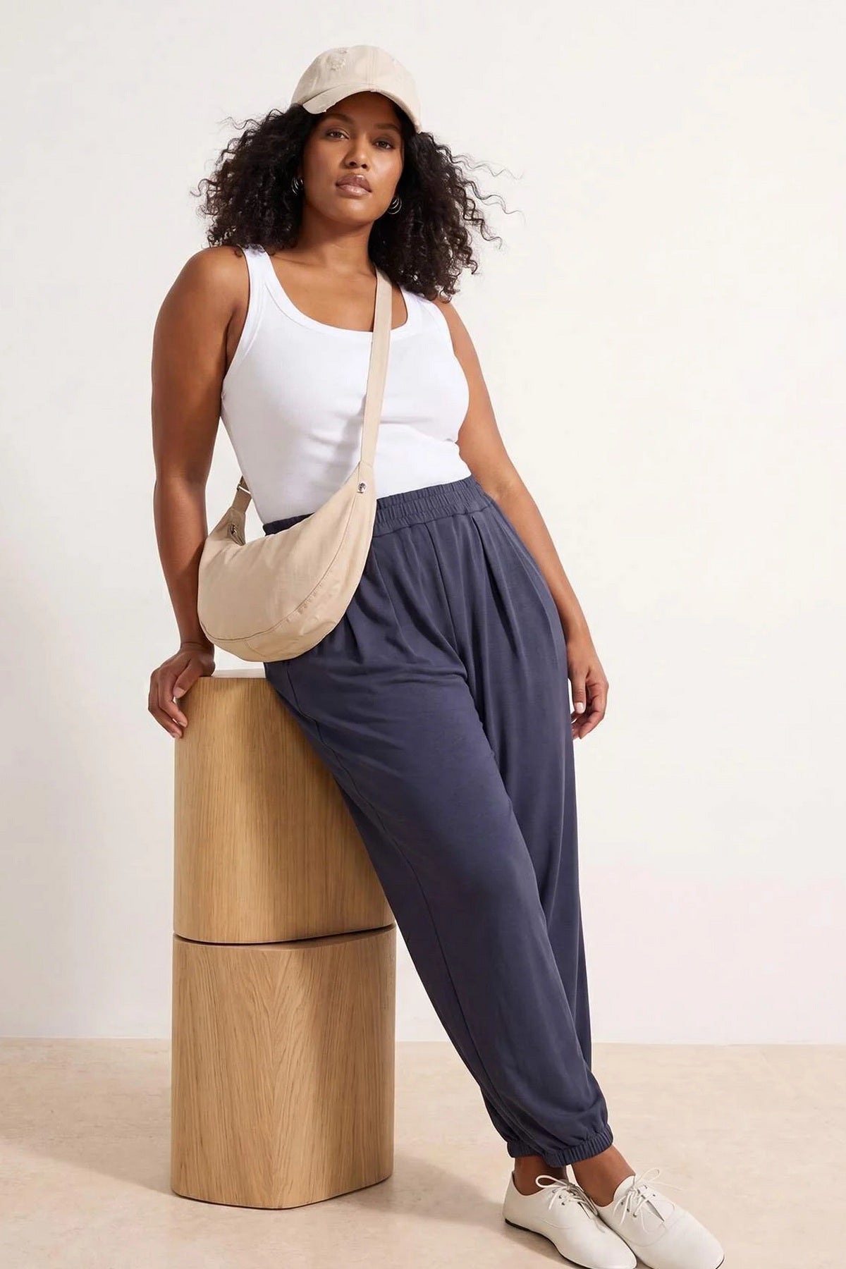 Pantalone TBBSS26AR00052 - siva [djesi-src-ba9eeb86ecfb0a8219a5b615ff45e2366af3a0ec7698fd87f829c50c03602d9b]