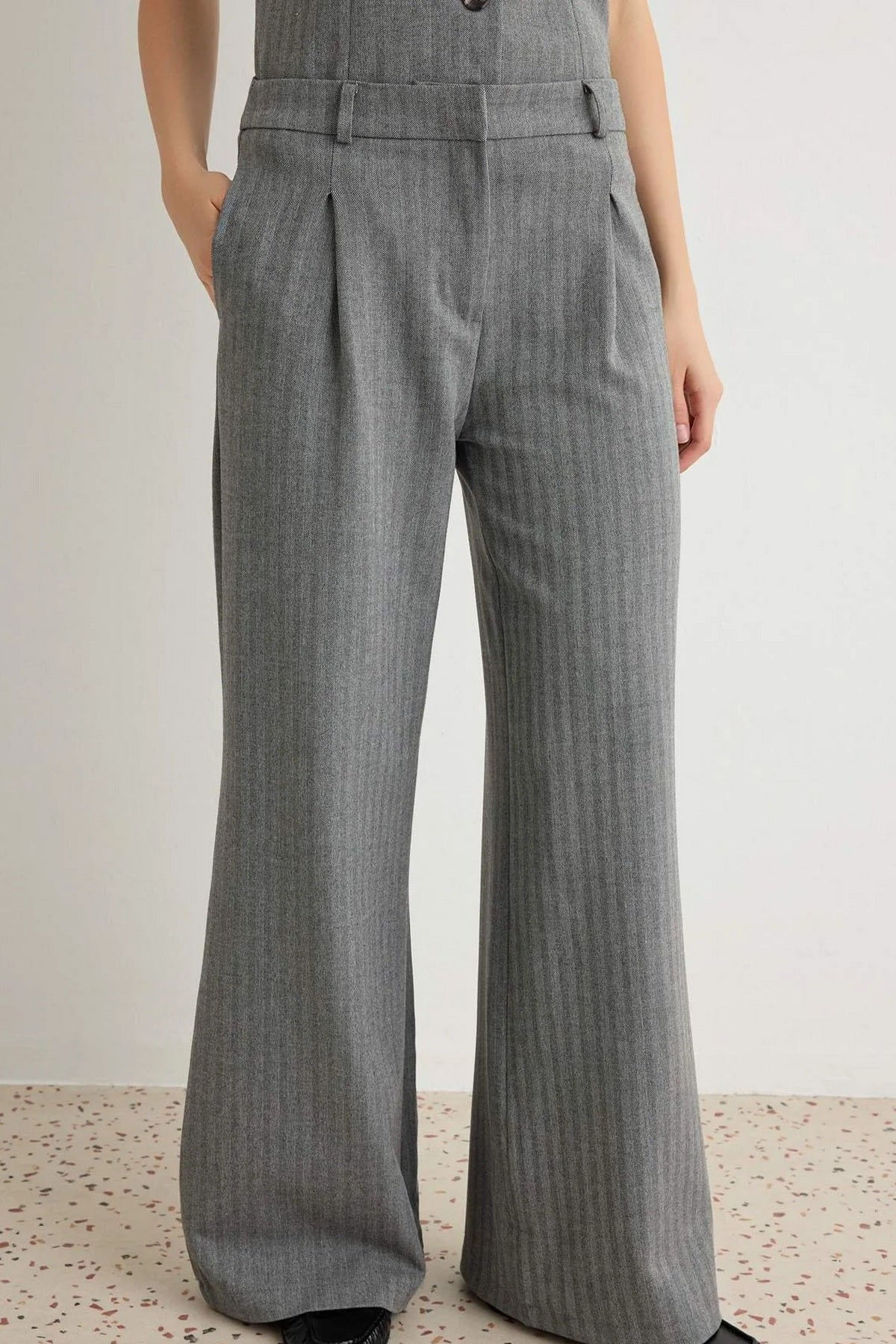 Pantalone TWOAW27PL00147 - siva [djesi-src-ab9726878d1b0ad649fd4823069104c84dabe86fe48ebafac9b69a8c4bcf5c8e]