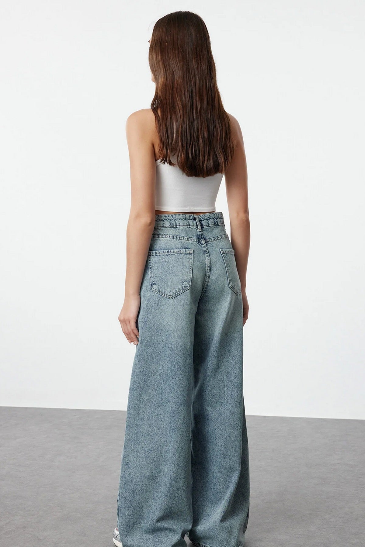 Jeans TWOAW25JE00106 - plava [djesi-src-bccedfe495805550bd0678c851b88ba0aafad0902d10566963bd8d7d812f8fa4]