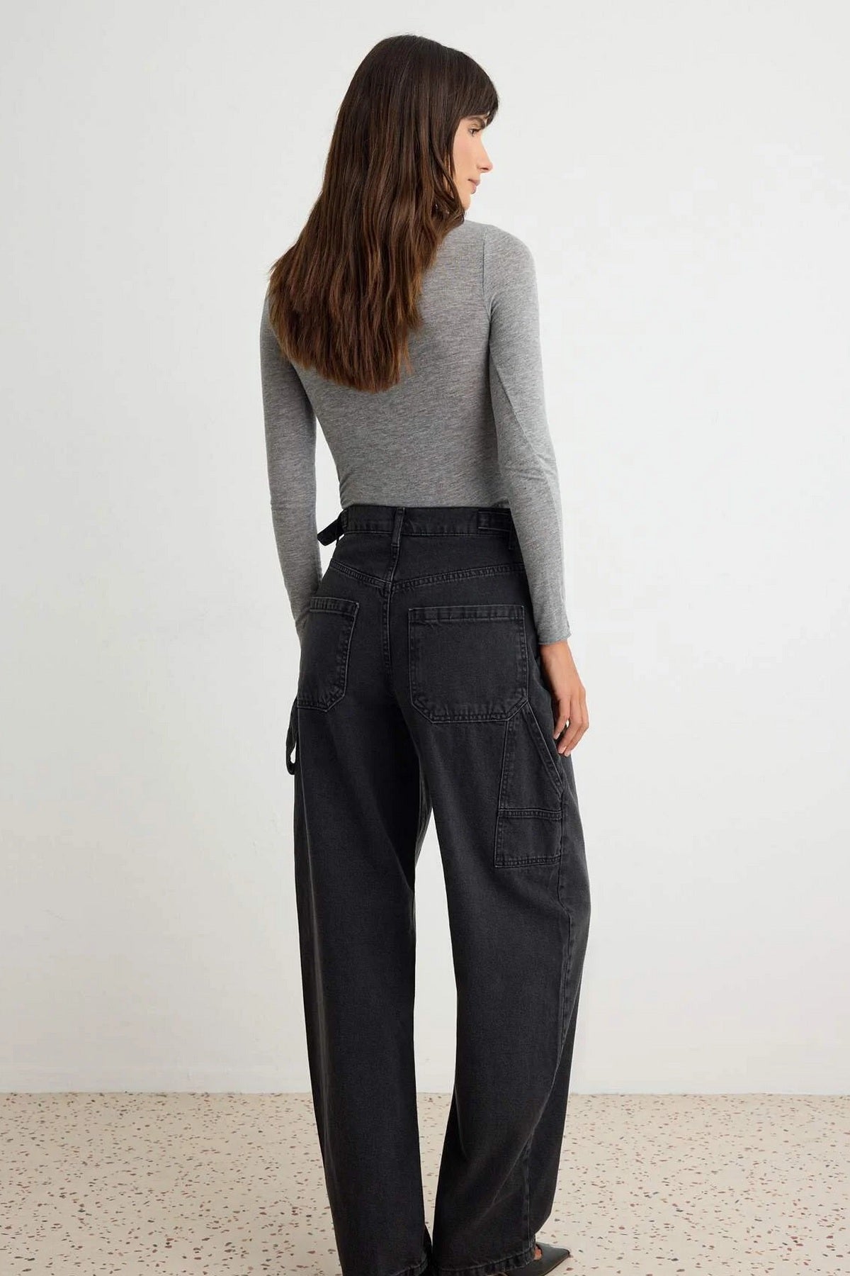 Jeans TWOAW24JE00308 - crna [djesi-src-894f7b2635a94b00e8cc9fd71383a9651141ce3b40a4f6f0d3eabab8f1e5c52c]