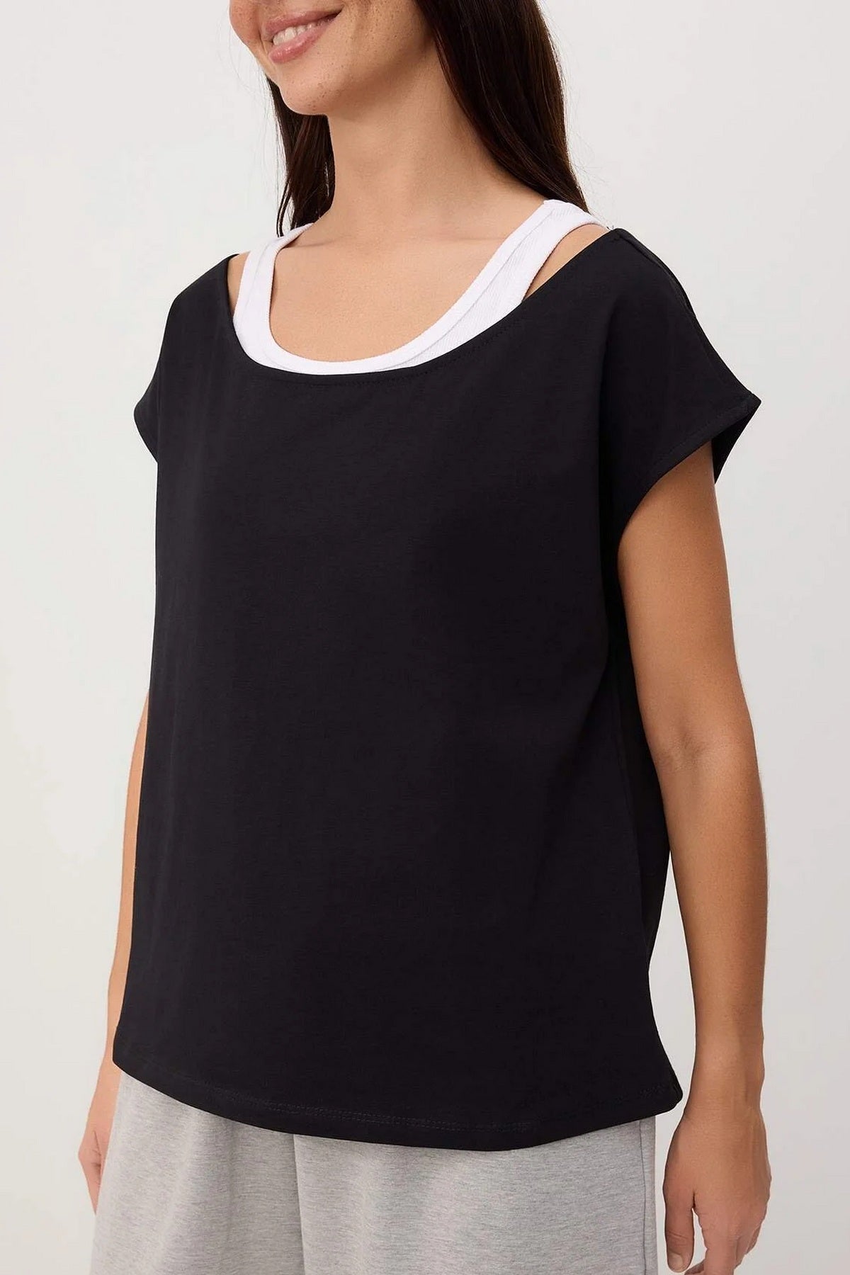 Majice TWOSS26TS00217 - crna [djesi-src-f626767c18a018967365b427cb70c41eed954cc6be252df4b996a01f630ee4df]