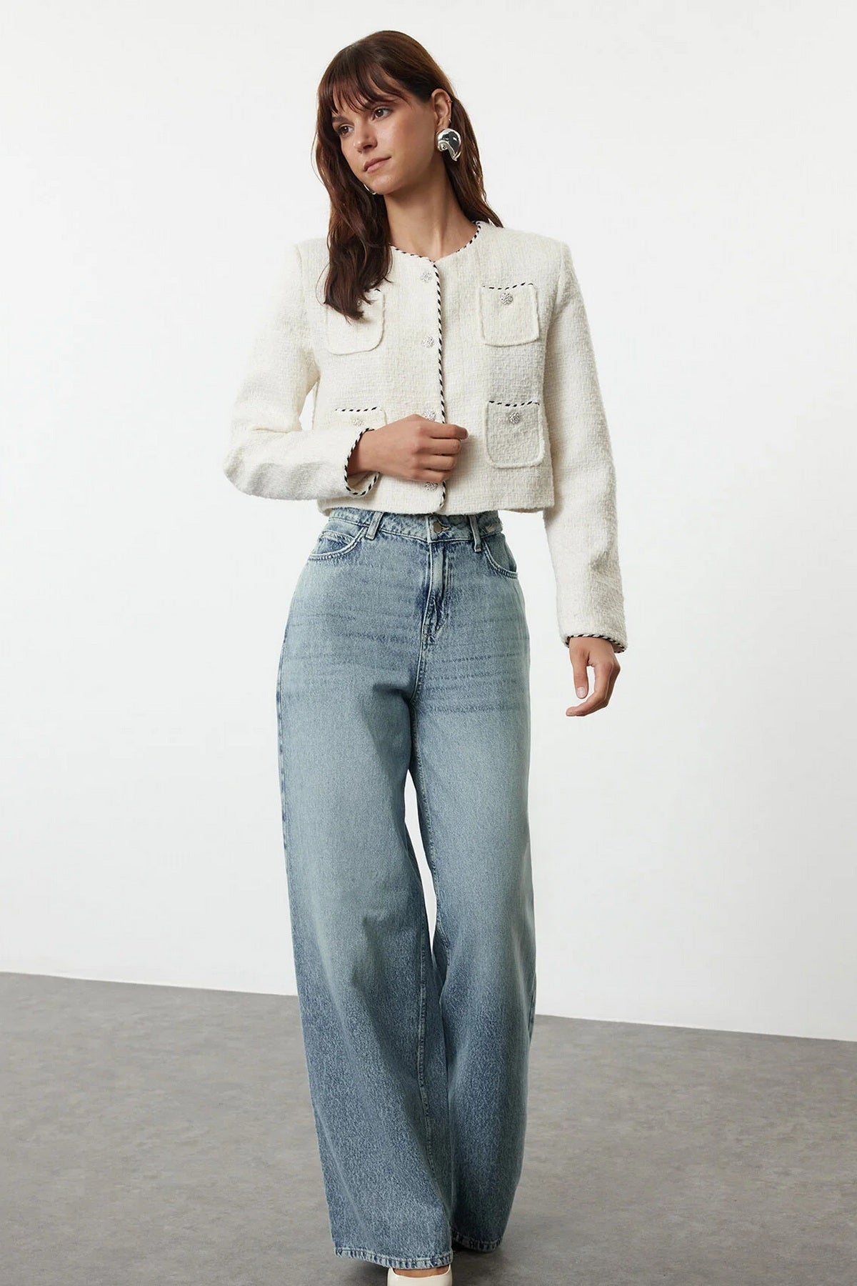 Jeans TWOAW25JE00292 - plava [djesi-src-66ff1b2be11d36f072ae9e7620729168700a1bbb9f92a565d5b54711a384481b]