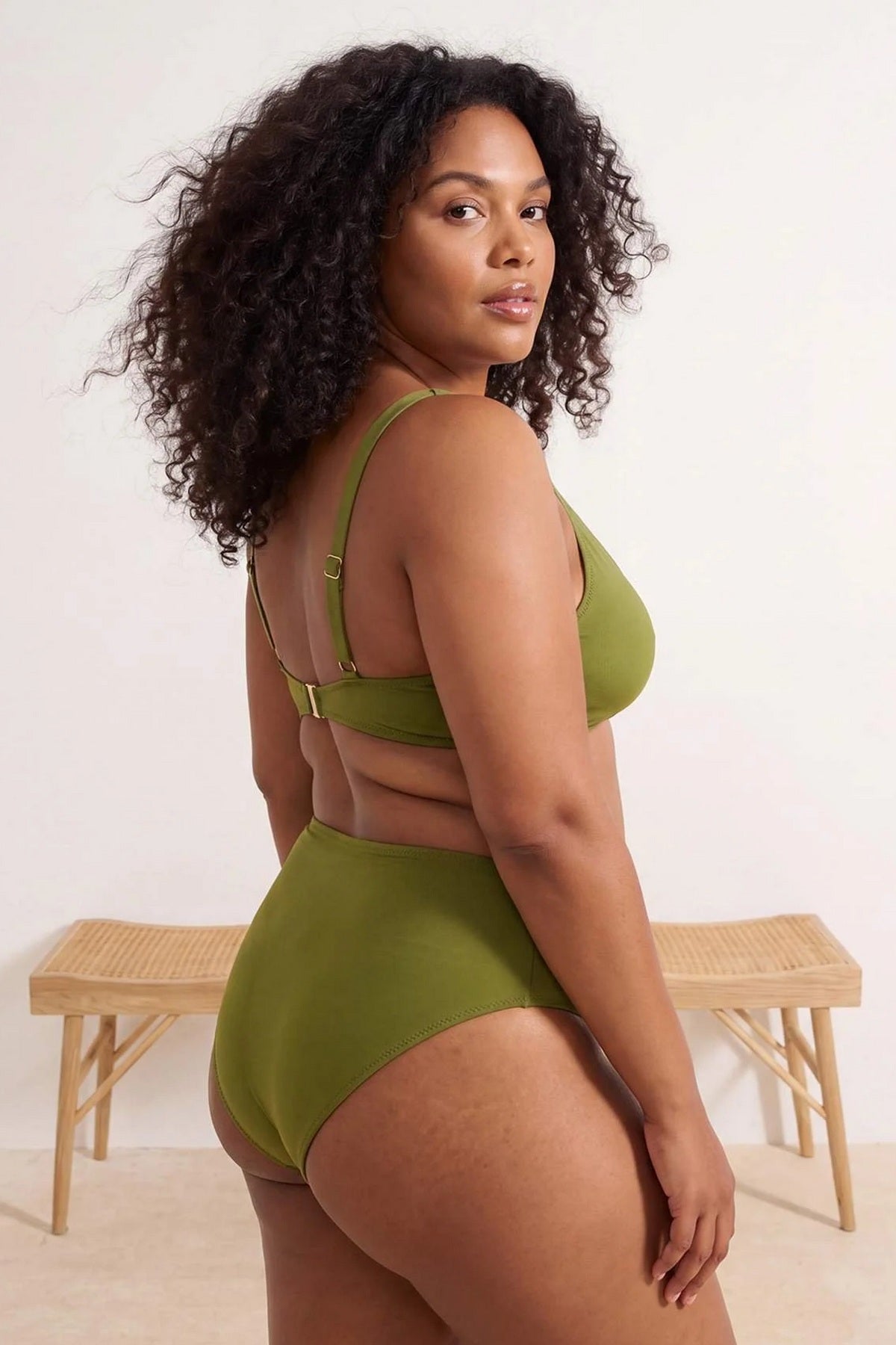 Donji dio bikinija TBBSS26CR00005 - khaki [djesi-src-96dc9391054b923e84e26ee19b7ad2bca7cbfda6a47a4e57a2dda68900776b46]