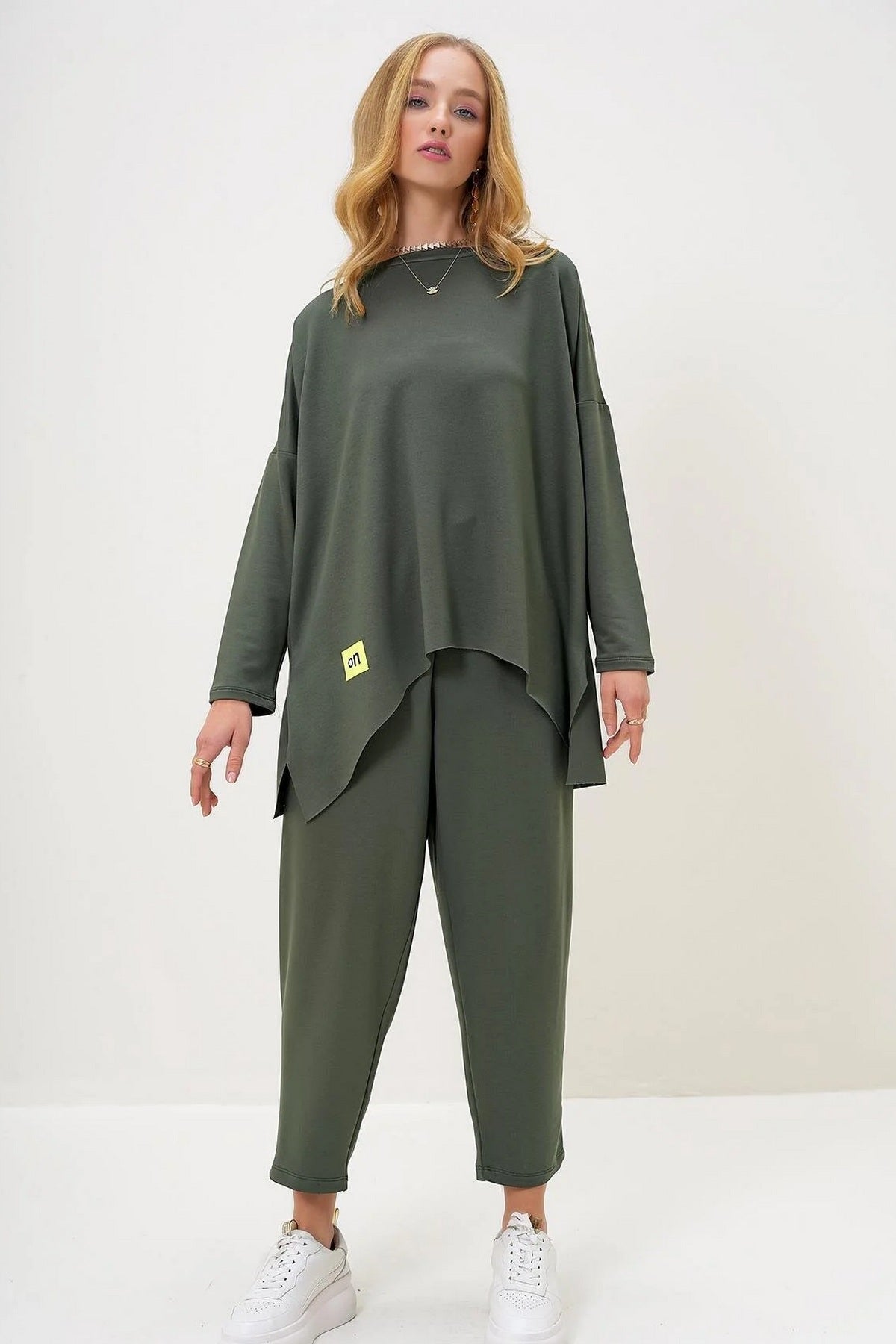 Kompleti ALC-X13270 - khaki [djesi-src-32f79e6ff4fe868f84ec6f4af6a3417aea3b205a0ad4ae561c3d663b86e301e7]