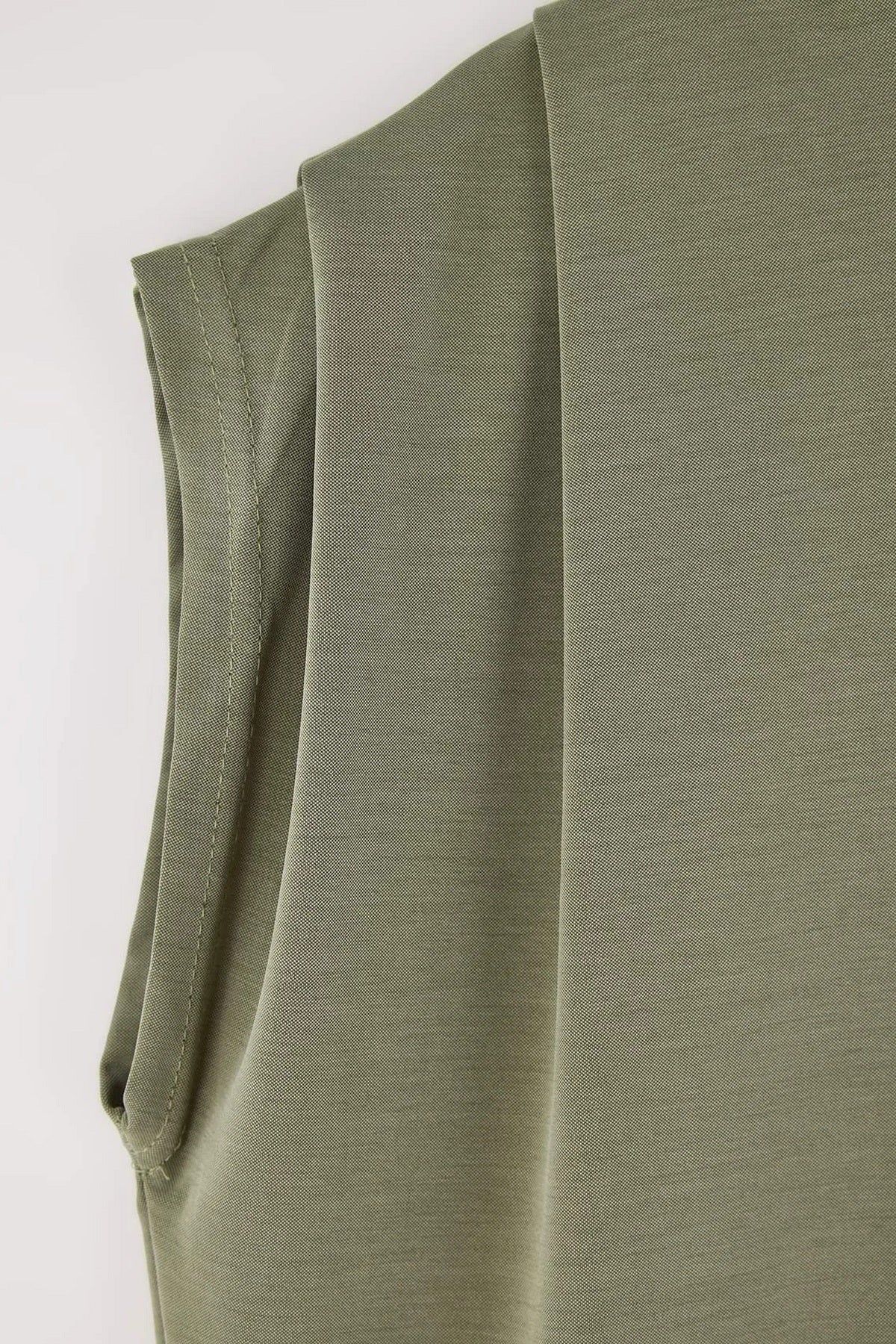 Komplet TBBSS26CP00032 - khaki [djesi-src-68a4fd2b233f312e25322e368542c602a10e3f7e537105282ad5d18176183b8e]