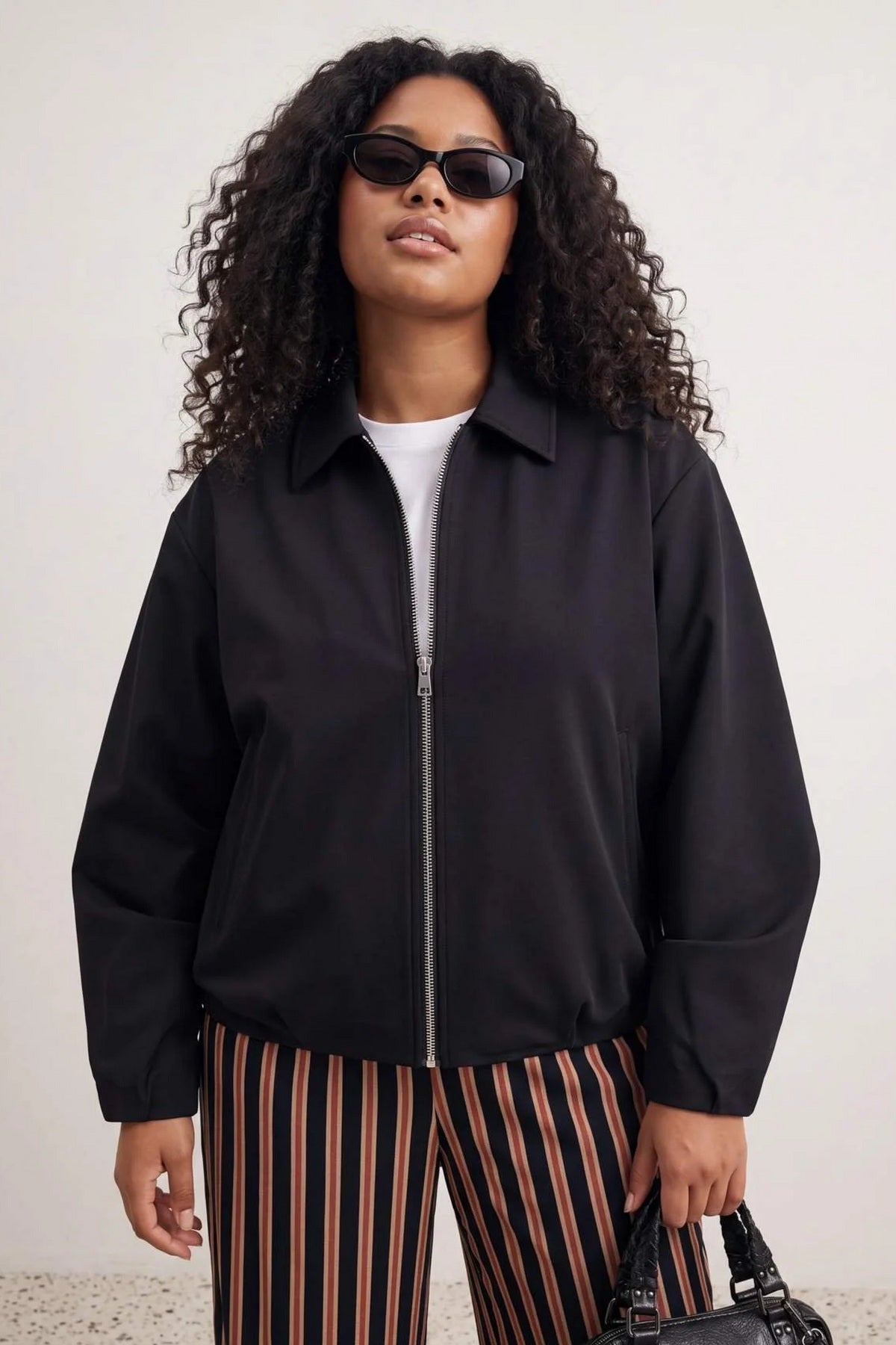 Jakna TWOSS26AW00006 - crna [djesi-src-2bacf705834863f0ffb3dd4cd00cc1052a2a0f8b2441a94e46b9d9cc45d6bece]