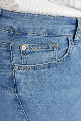 Jeans TBBSS23CJ00020 - plava [djesi-src-457d069f9661addc23001b6b402f88664f8a6d06b455214aab7438046e4a1a7d]