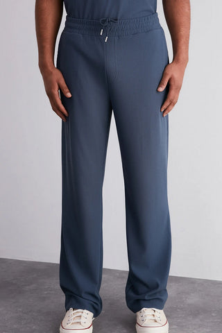 Donji Dio Trenerke TMNSS23EA00013 - indigo [djesi-src-94d17cc8af4f72b81e2c3ca225bf9e3003fd8c9282fea1c21f05054a69e49f84]