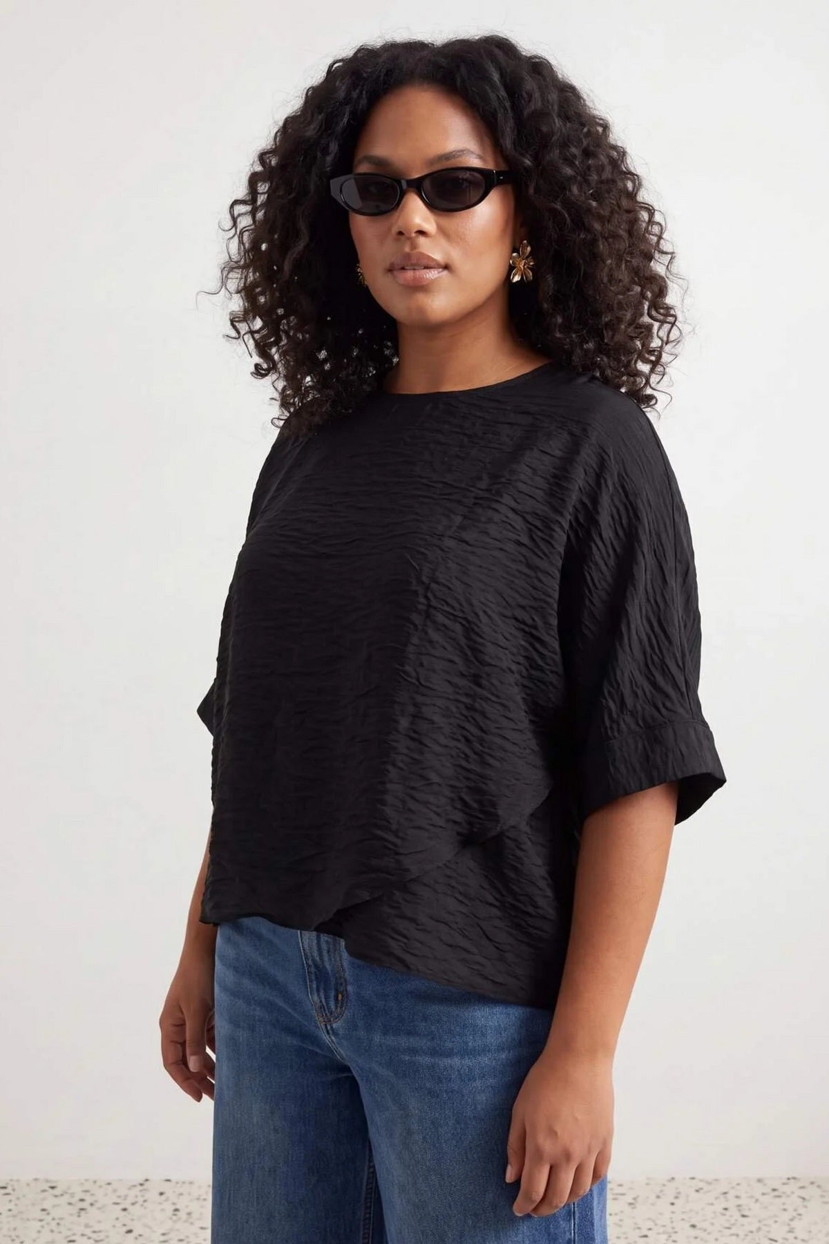 Bluza TBBSS26AF00334 - crna [djesi-src-e07aacd9112a20c570e607302b86758d68cbba2f8f95d43519416e7a554be5e6]