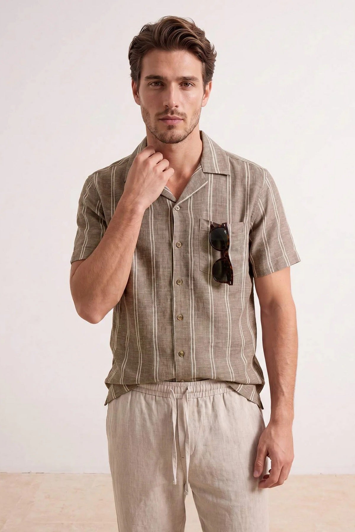 Košulja TMNSS26GO00048 - khaki [djesi-src-1777fd46e0635280e6c14b2eea420e27bb0b8c32f9a34e18306e974a40ac2d99]