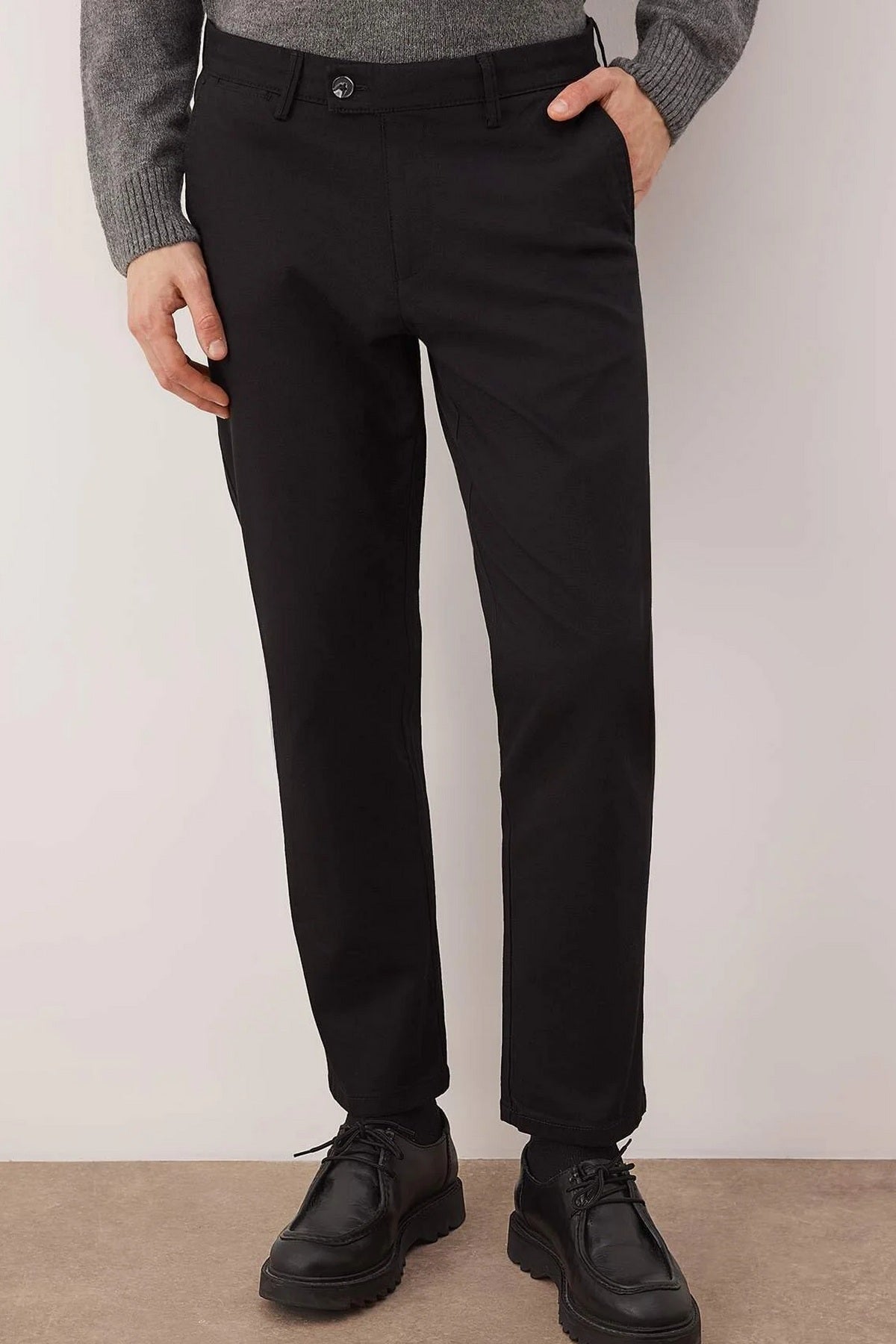 Pantalone TMNAW26PL00029 - crna [djesi-src-9d557768865edb2dd9a222040dd2ea7f999046b7a3756b17329ccd00585372b5]