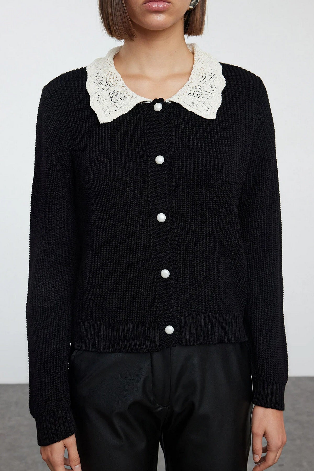 Kardigan TWOAW25HI00253 - crna [djesi-src-a4843f0710314e4b3780abda6603f463f98144a6717e30916af525b5ef0738b3]