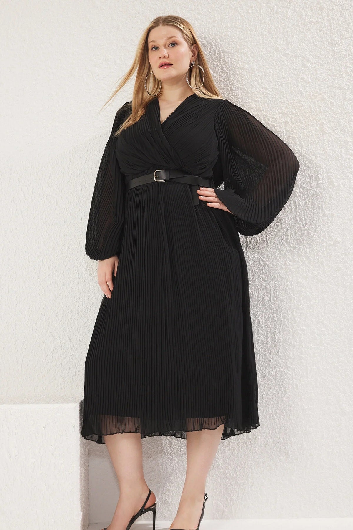 Haljine TBBSS25AH00025 - crna [djesi-src-e7be783e1e2b73e814dc3f62b77334a1fa50a33595893ffb5bb61fb64a03c142]