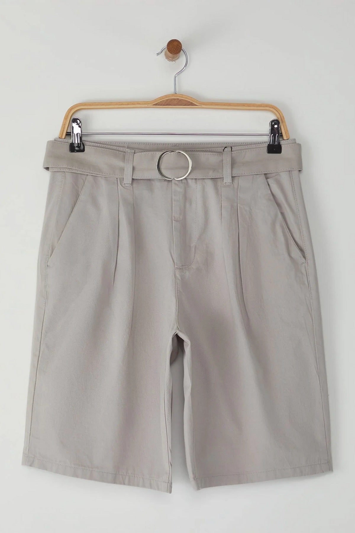 Šorts TMNSS25SR00025 - kamen [djesi-src-386229fa15784901f54f9e8ec6273c9ee45f01f256635746ed0da021e0b1aeea]