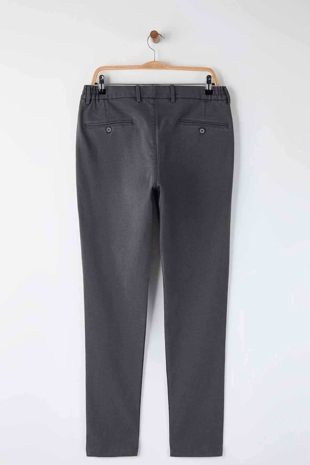 Pantalone TMNAW26PL00007 - crna [djesi-src-383e5e088cb586b98e30eeda5f3705bd0c8a1b2ea29d45dae09da15951d76cf4]
