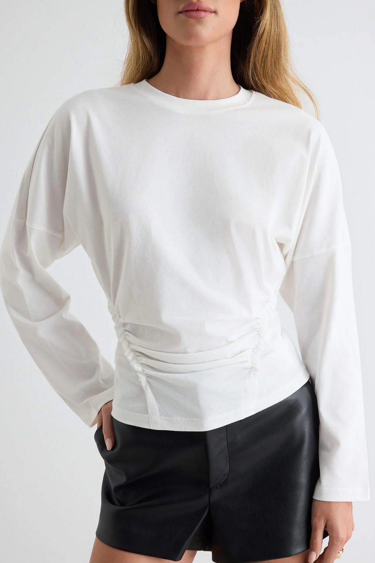 Majice TWOAW27TS00045 - ekru [djesi-src-13695701840cff0413f95edf2597185aed7c74affba49a0aa15aeafe150bb9b8]