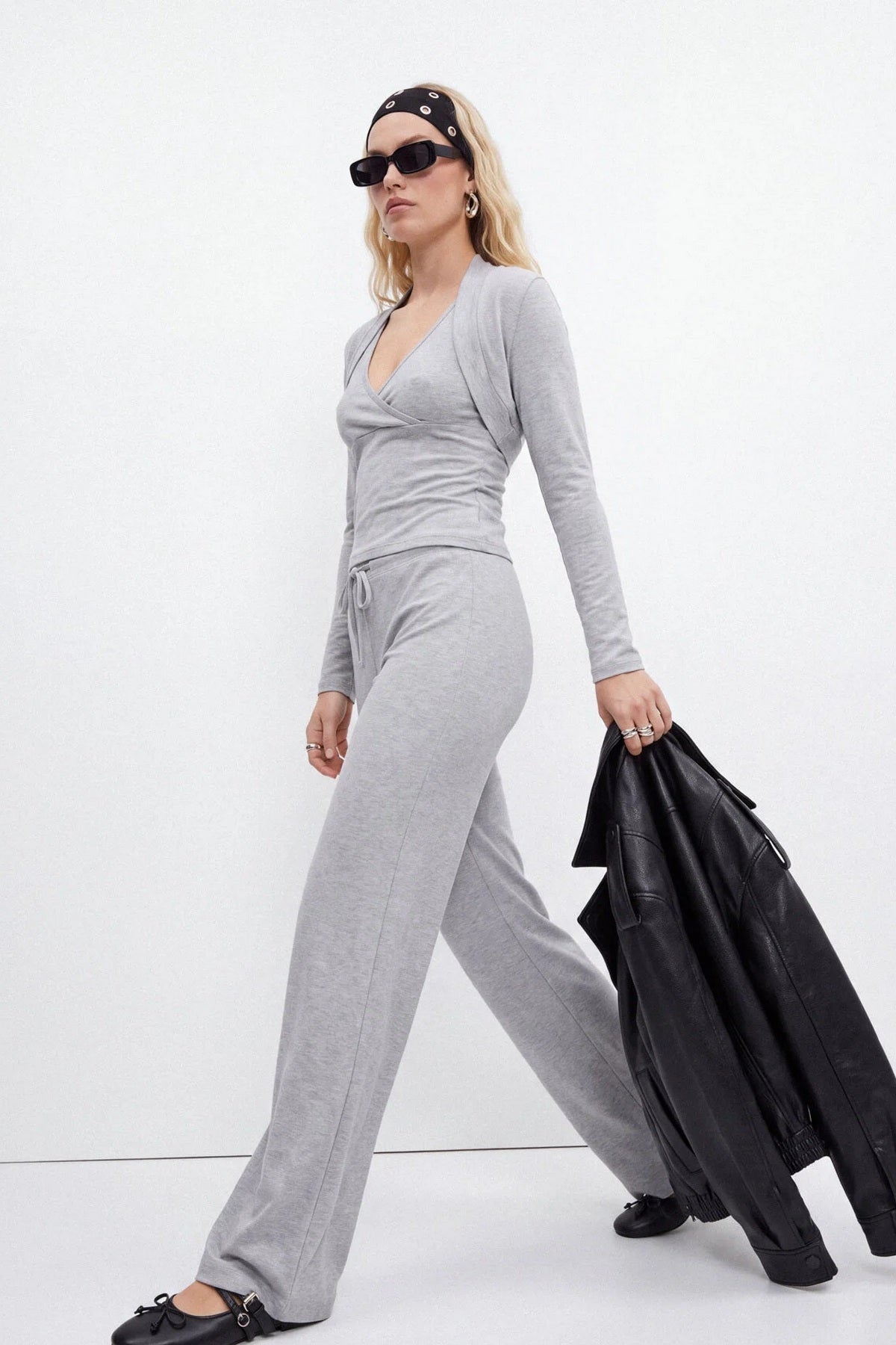 Bluza TWOAW27BZ00339 - siva [djesi-src-0f7bd9a76969405539f6f8e9828b8e6f68c702401a8accf592c08215a15fadba]