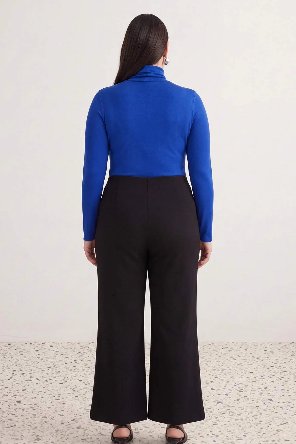 Pantalone TBBAW27AR00028 - crna [djesi-src-a293148b15333a5f7544a1485d8ac12599e59be77ed9f4d9fc5bda395d422d82]