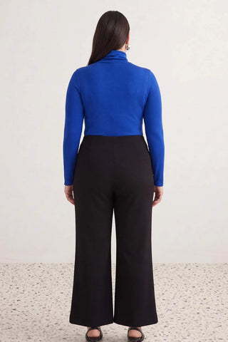 Pantalone TBBAW27AR00028 - crna [djesi-src-a293148b15333a5f7544a1485d8ac12599e59be77ed9f4d9fc5bda395d422d82]