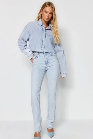 Jeans TWOAW23JE00657 - plava [djesi-src-85d0037ad549aae1d82de3a6aad46686f2293e6e76334a74be925c3ea0abce52]
