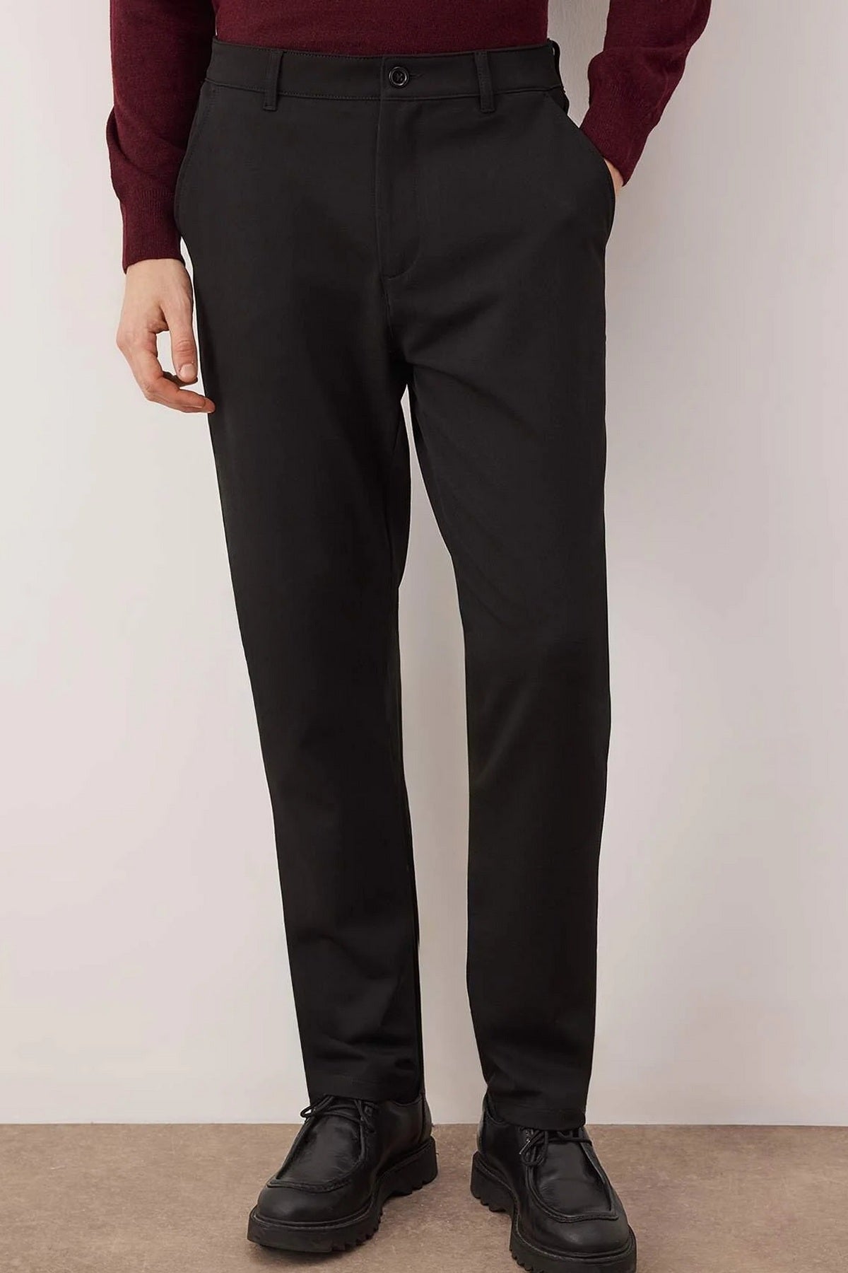 Pantalone TMNAW26PL00025 - crna [djesi-src-85089b173472d18ac60c1a093e95e4e0471a8d2da9a0ae9406252f0a7b8f232a]