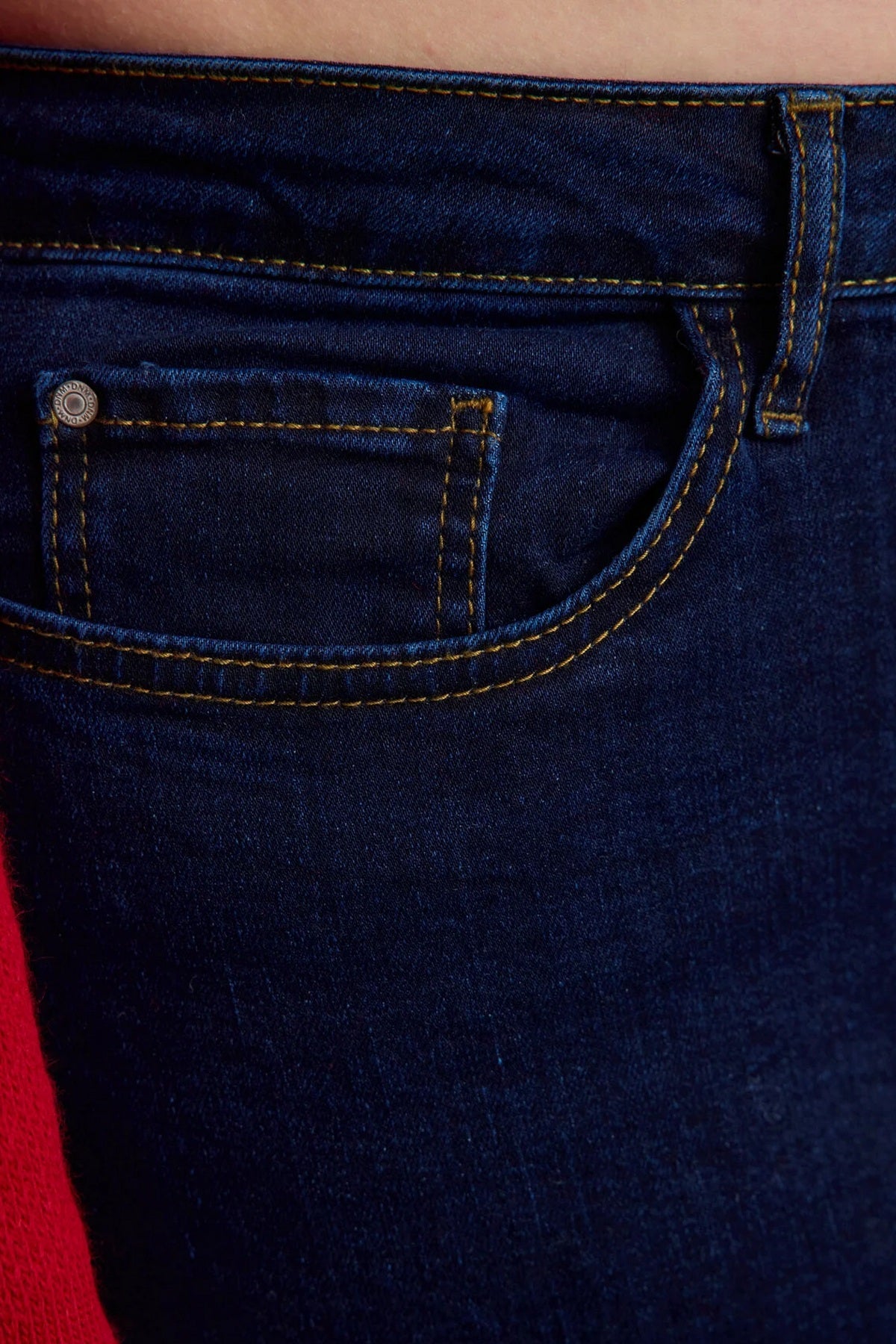 Jeans TBBSS22JE0075 - plava [djesi-src-bad05bda471afae943ef346013ab498914a15c456d8cdb148ce5323fb6cfbfc1]