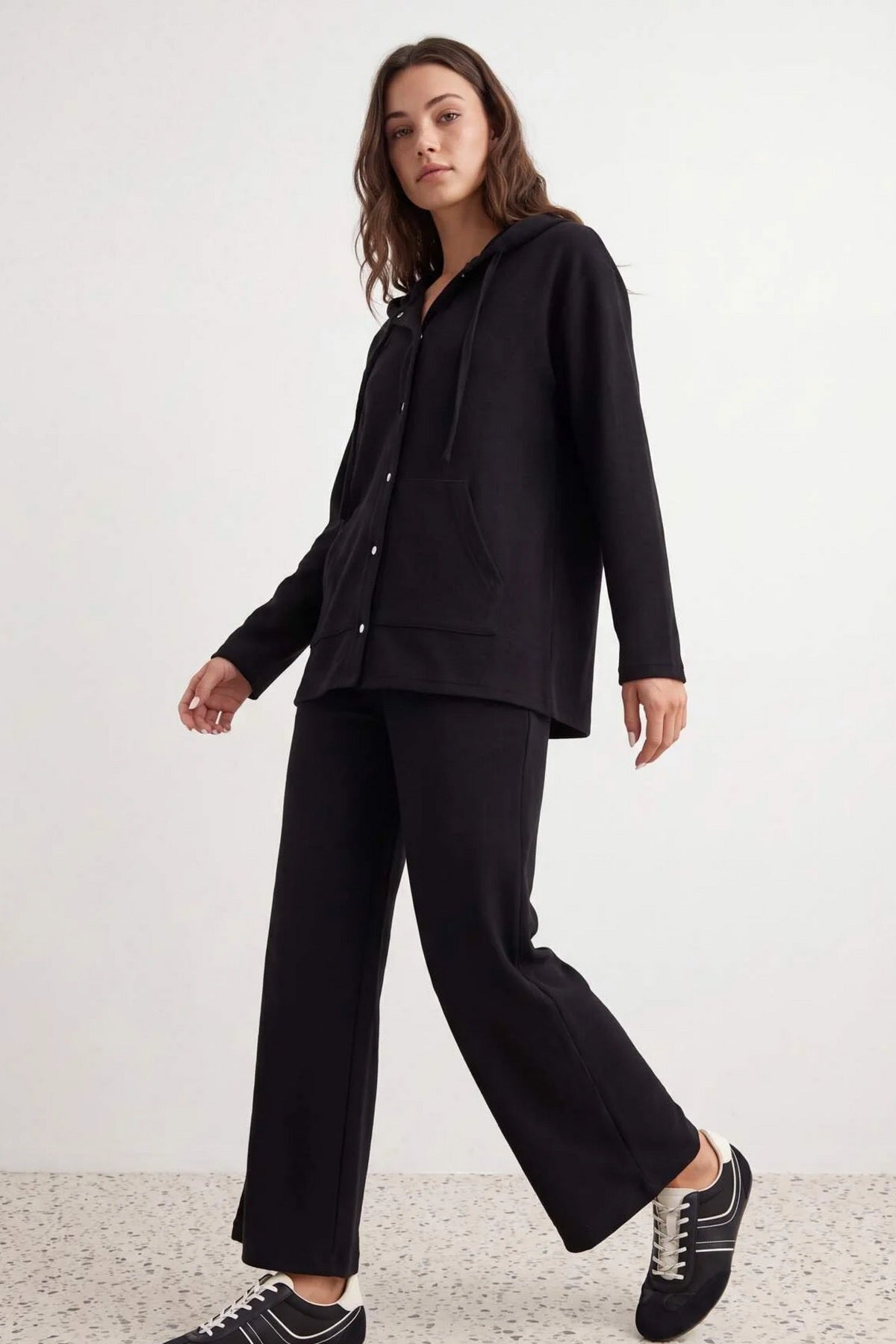 Komplet TCTAW27US00035 - crna [djesi-src-9cde61ce184b8c2dc25c902c621273586757a33540ee7064f01367301b300070]