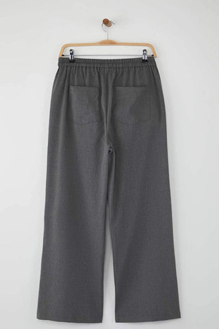 Pantalone TBBAW26AR00013 - siva [djesi-src-a40b4958478ea73039fe2d13da15a411ad27cfd55116067ce27dd7b5a2103368]