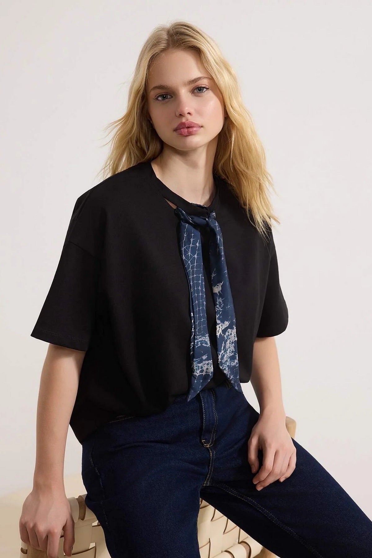 Majice TWOSS26TS00057 - crna [djesi-src-9acbf780b679e1bb49937dbdcf80e83a9b26357d95e86389e4ab266f44963d1d]