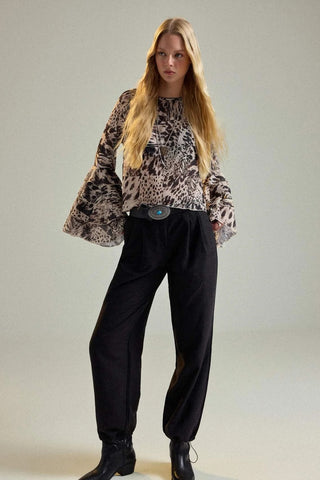 Pantalone TWOAW27PL00114 - crna [djesi-src-98f20f4e2a5c3af273089f549b62d1ba56139accce868d4ad747f413be5a577e]