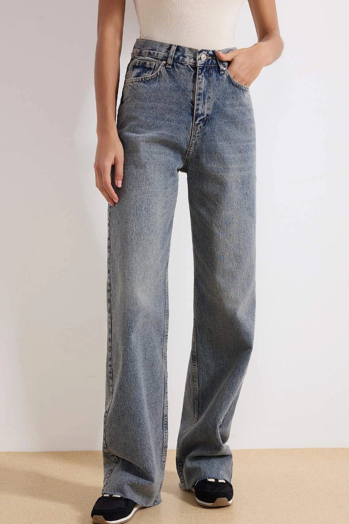 Jeans TWOAW25JE00332 - plava [djesi-src-0792267d8ef0e920eca1a59a9f8b64eb66ac6f823f379f695c36795049b4ec53]