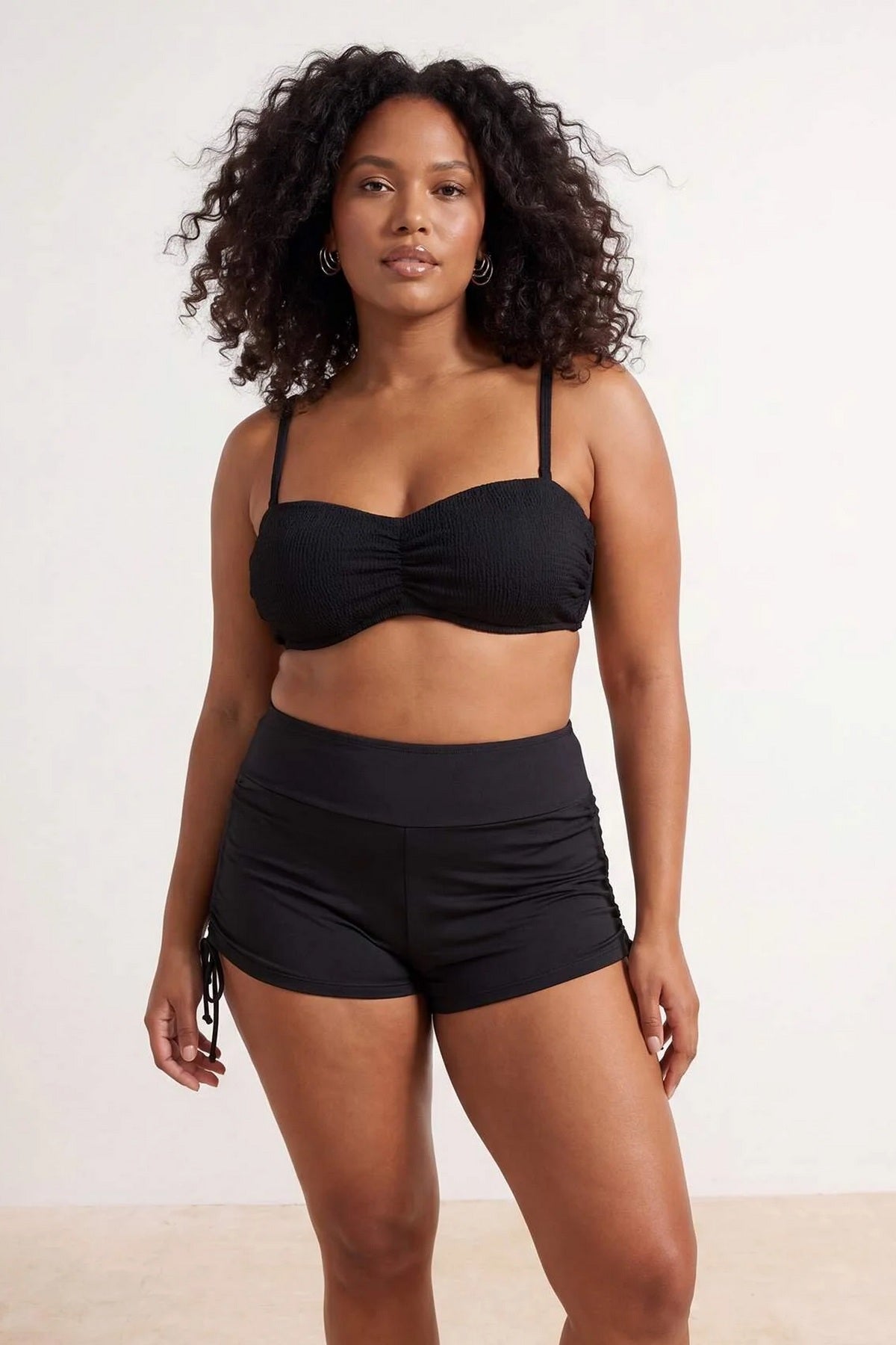 Donji dio bikinija TBBSS26CR00021 - crna [djesi-src-f72a2ae3dd8891715f83cecc42ea406c677bc414a19947a06fb98da3c9df9c32]