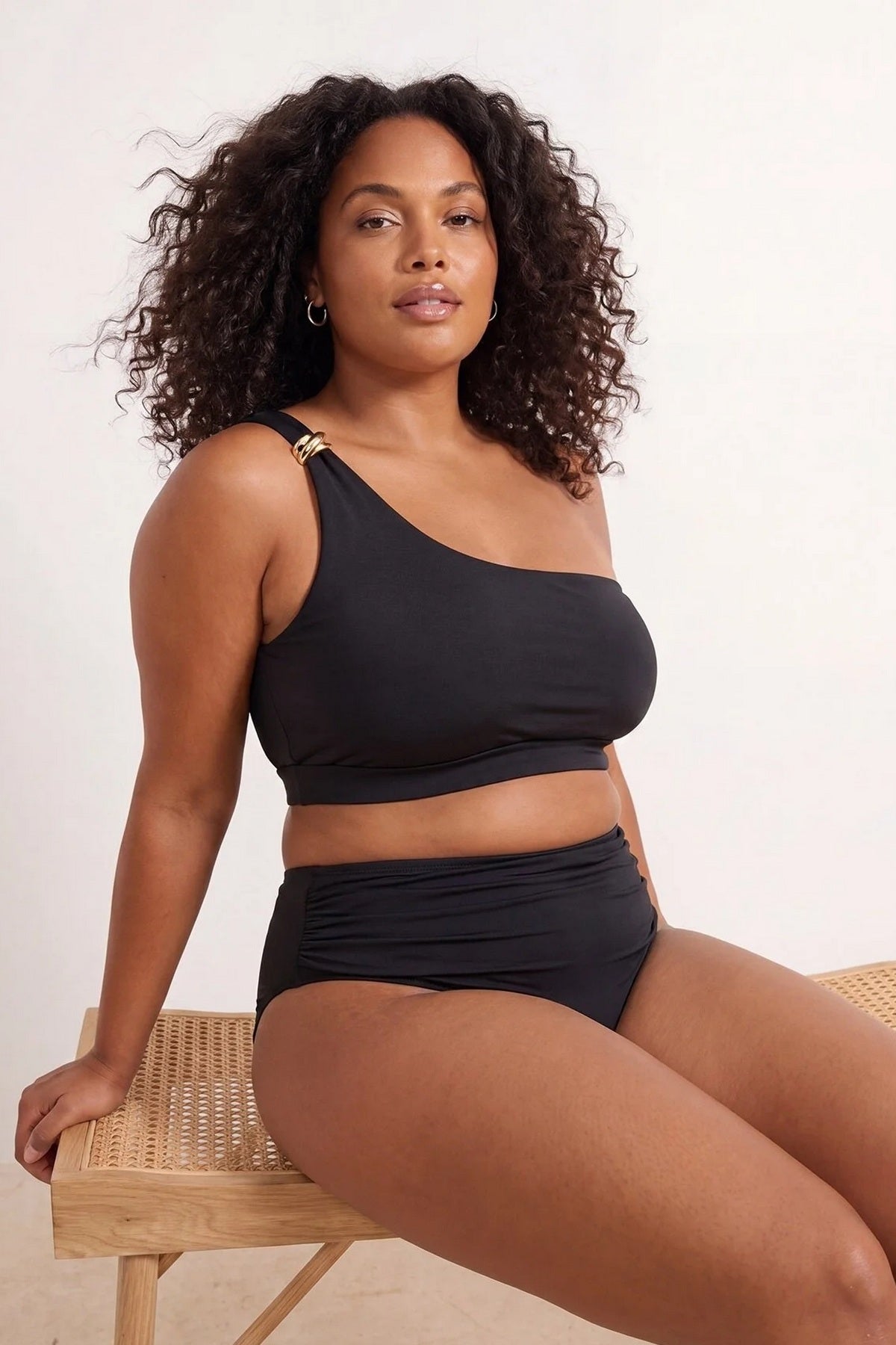 Donji dio bikinija TBBSS26CR00022 - crna [djesi-src-611753cef716601a855ea53314893b14afa26945e328810f4efb5d6adaae6f56]